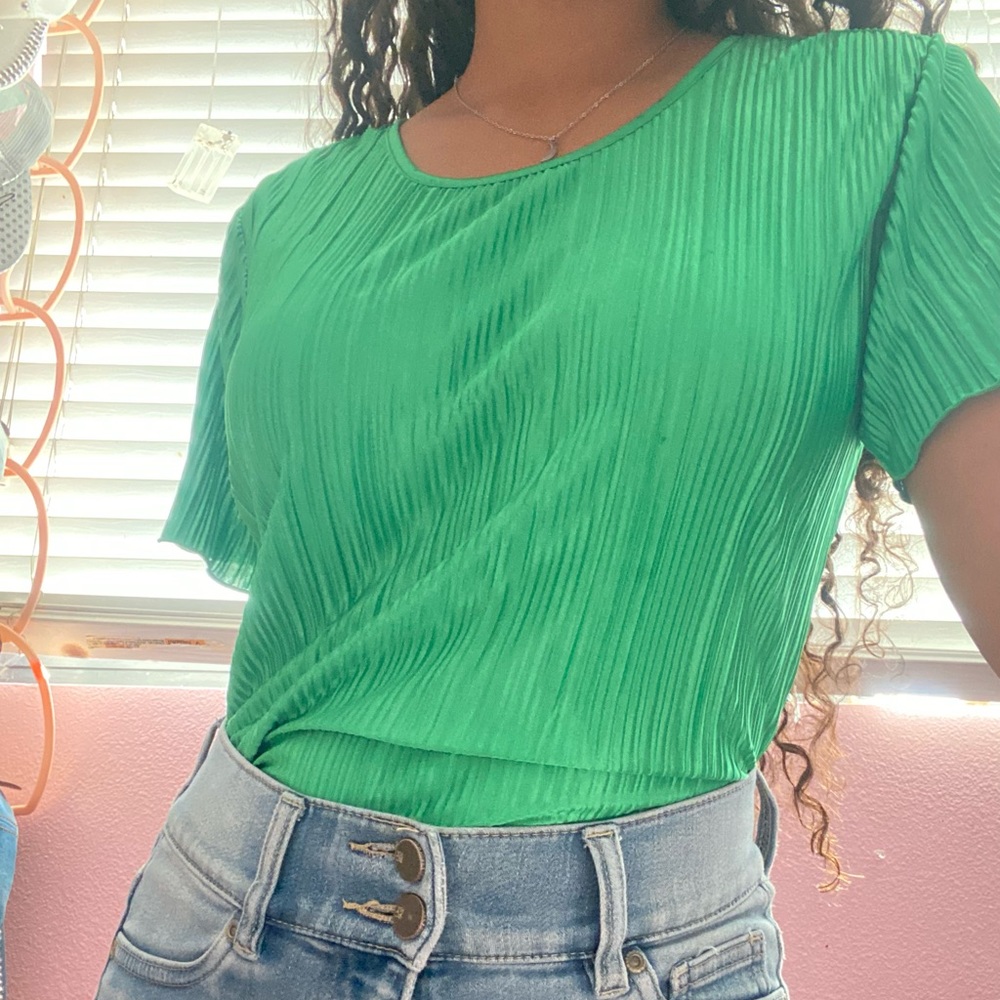 Womens Good American Summer Green Pleated Plisse T-Shirt in size 1/2
